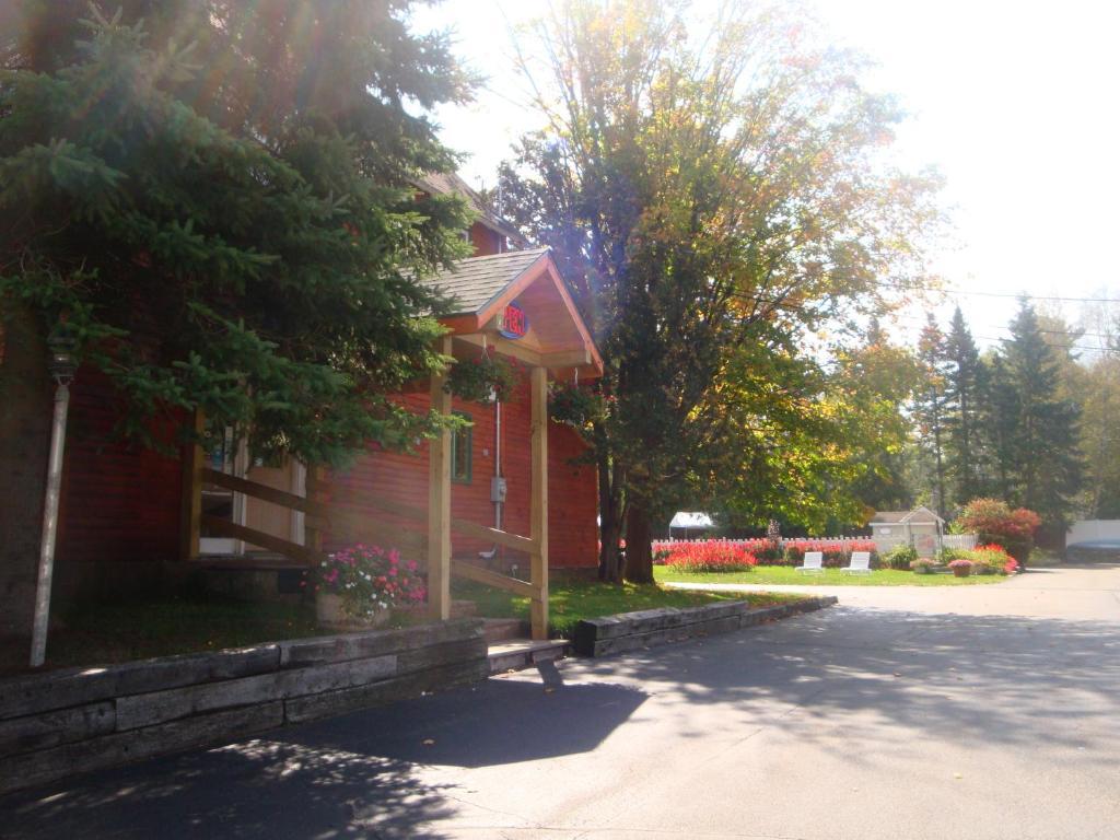 Maple Leaf Inn Lake Placid Zewnętrze zdjęcie